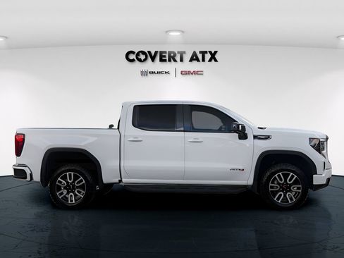 Used 2025 GMC Sierra 1500 AT4 w/ AT4 Premium Package AWD/4WD image 8