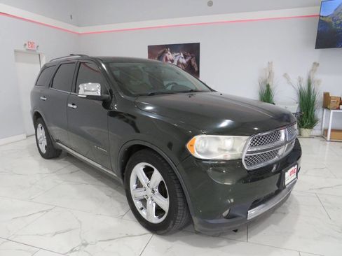 Used 2011 Dodge Durango Citadel w/ Trailer Tow Group IV image 2