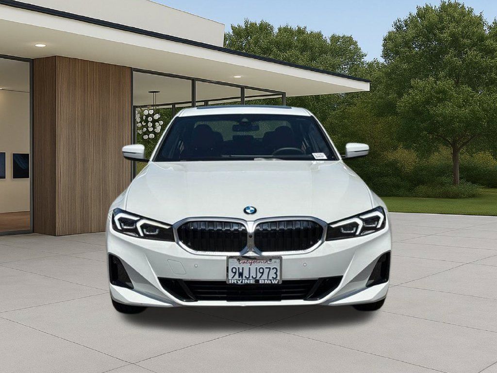 Used 2026 BMW 330i Sedan w/ Parking Assistance Package RWD image 4