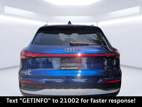 New 2025 Audi Q5 Prestige image 3