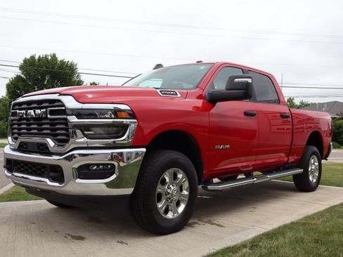Used 2026 RAM 2500 Big Horn AWD/4WD image 9