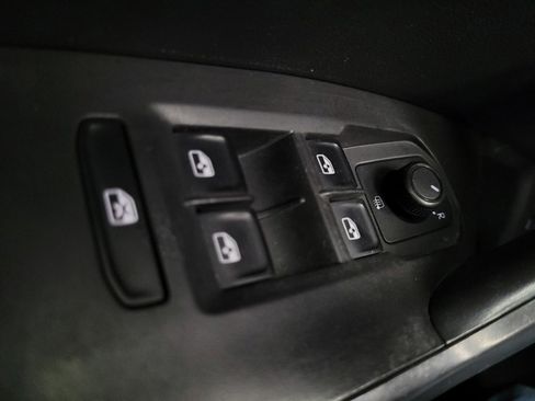 Used 2020 Volkswagen Jetta S w/ Driver Assistance Package image 27