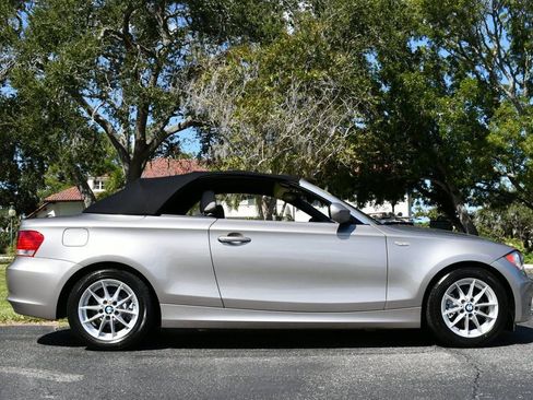 Used 2011 BMW 128i Convertible image 44