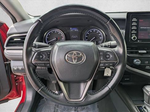 Used 2021 Toyota Camry SE FWD image 11