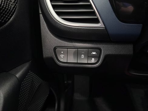 Used 2023 Kia Seltos S w/ Navigation Package AWD/4WD image 24