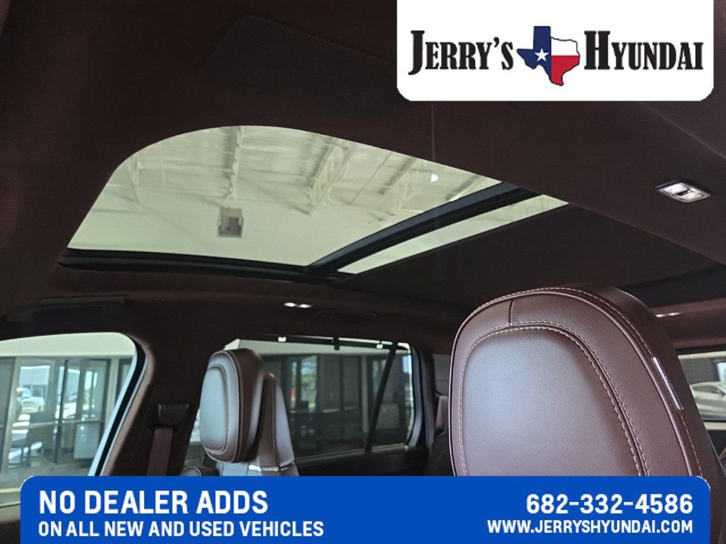 Used 2023 Lincoln Aviator Black Label w/ Dynamic Handling Package AWD/4WD image 9