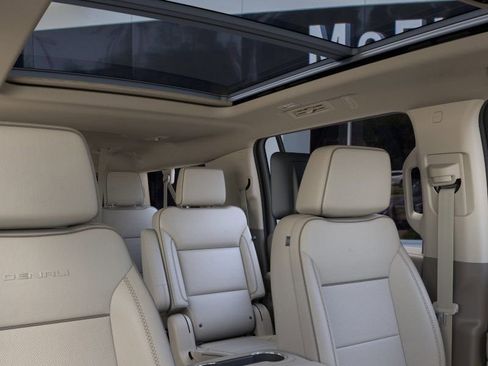 New 2026 GMC Yukon XL Denali image 24