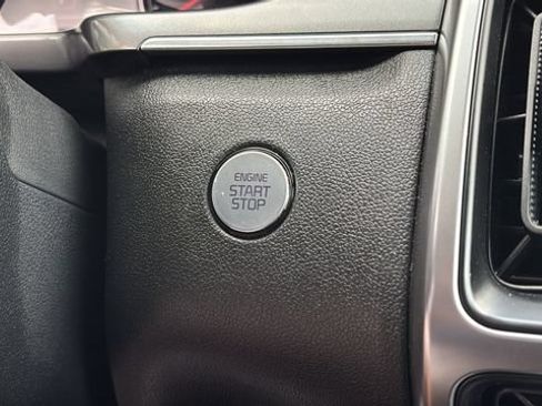 Used 2023 Kia Sorento S w/ Panoramic Sunroof Package FWD image 29