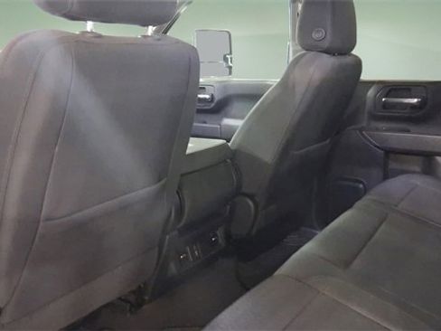 Used 2024 Chevrolet Silverado 2500 Custom w/ Custom Value Package image 18
