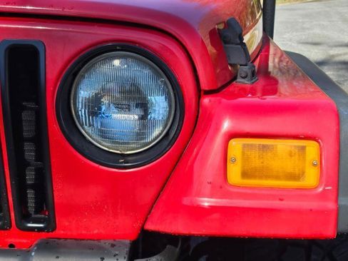 Used 2005 Jeep Wrangler Sport w/ Security Group image 28