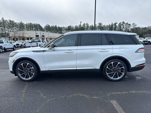 Used 2025 Lincoln Aviator Reserve w/ Luxury Package image 23