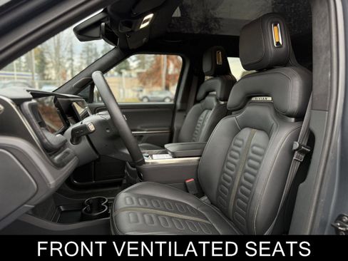 Used 2023 Rivian R1T Adventure image 9