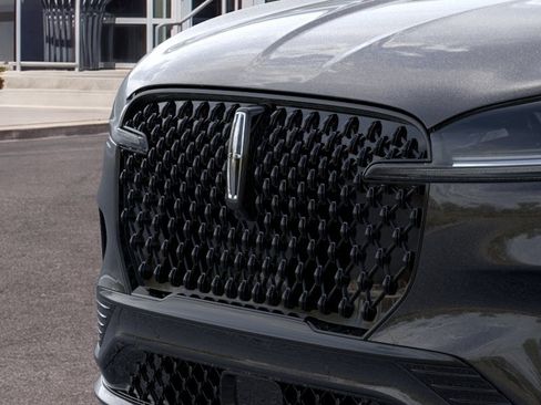 New 2026 Lincoln Aviator AWD w/ Jet Appearance Package image 41