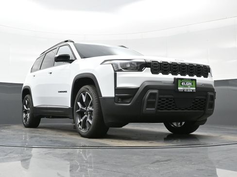 New 2026 Jeep Cherokee Overland image 17