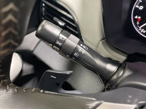 Used 2025 Subaru Outback Premium w/ Popular Package #1A image 24