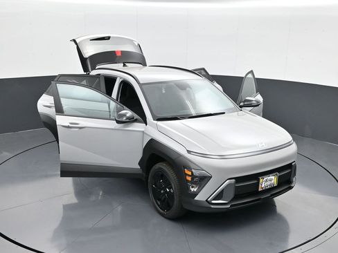 New 2026 Hyundai Kona SEL Sport AWD/4WD image 29