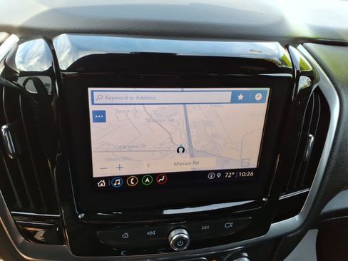 Used 2023 Chevrolet Traverse RS AWD/4WD image 17