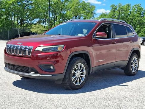 Used 2020 Jeep Cherokee Latitude Plus w/ Cold Weather Group AWD/4WD image 6