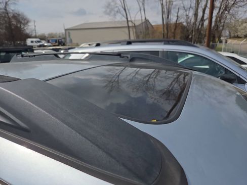 Used 2016 Subaru Outback 2.5i Limited image 3