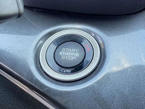 Used 2023 Jeep Grand Cherokee Altitude image 29