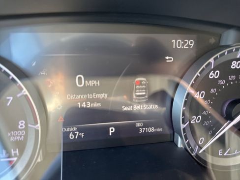 Used 2022 Toyota Highlander XLE image 11