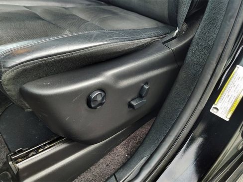 Used 2019 Jeep Grand Cherokee Altitude image 11