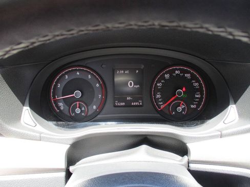 Used 2022 Volkswagen Passat 2.0T SE FWD image 15