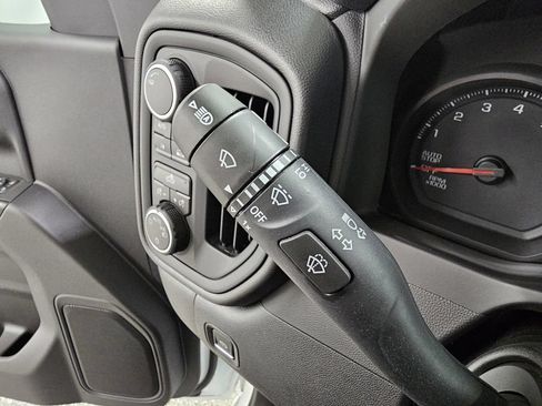 Used 2026 Chevrolet Silverado 1500 Custom AWD/4WD image 37