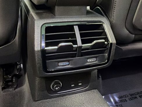 Used 2023 Audi Q3 2.0T Premium w/ Convenience Package AWD/4WD image 25