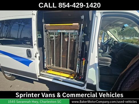 Used 2019 RAM ProMaster 3500 w/ Premium Appearance Group FWD image 6