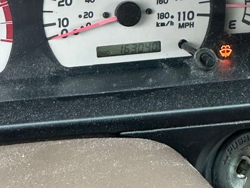 Used 2002 Toyota Tacoma 2WD Xtracab image 4