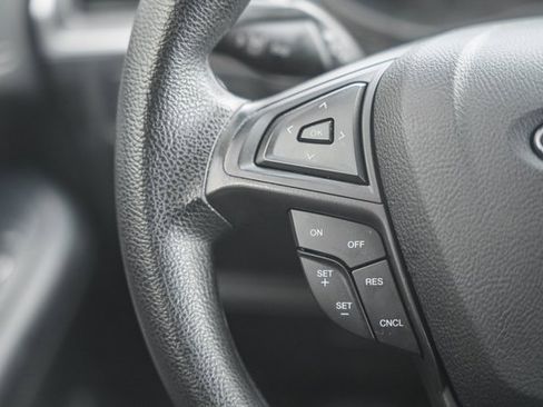 Certified 2022 Ford Edge SE w/ Black Appearance Package image 32