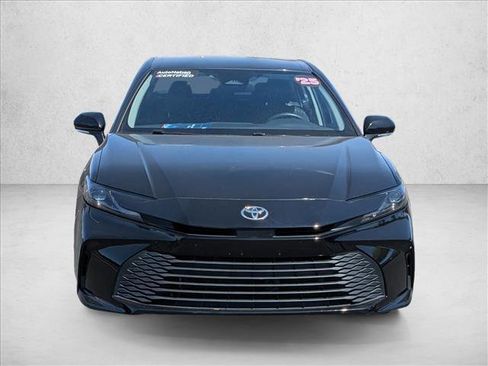 Used 2025 Toyota Camry LE FWD image 2