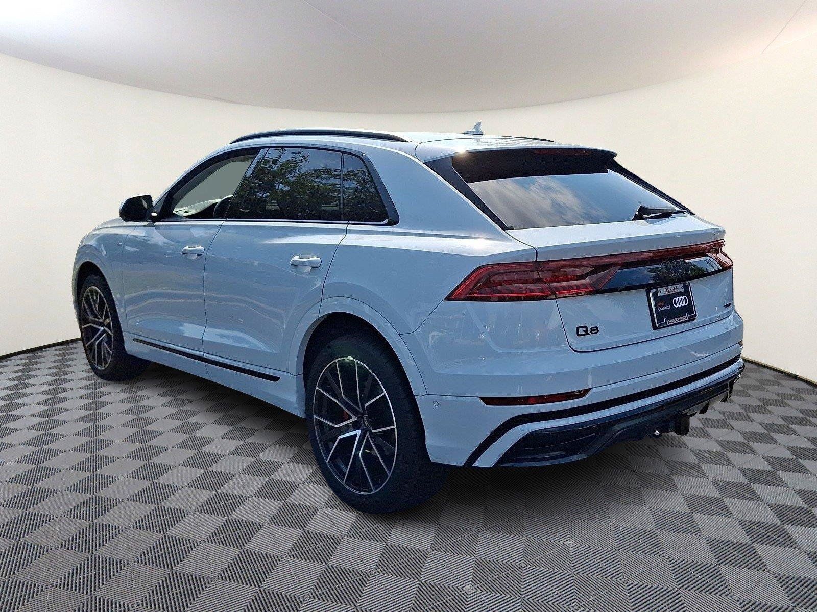 Used 2023 Audi Q8 Premium Plus w/ Premium Plus Package AWD/4WD image 4