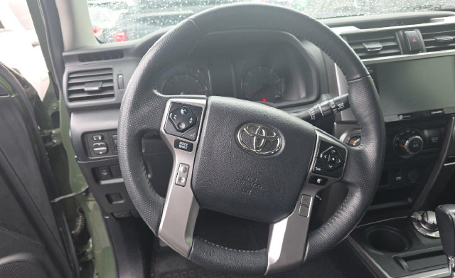 Used 2021 Toyota 4Runner Trail Special Edition AWD/4WD image 4