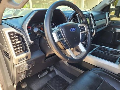 Used 2019 Ford F250 Lariat w/ Lariat Ultimate Package image 15