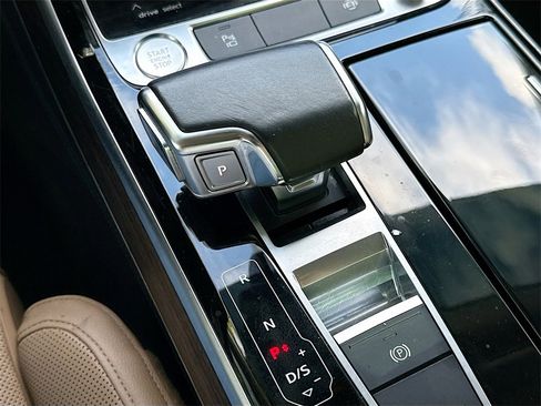 Used 2020 Audi A8 L 4.0T w/ Executive Package image 18