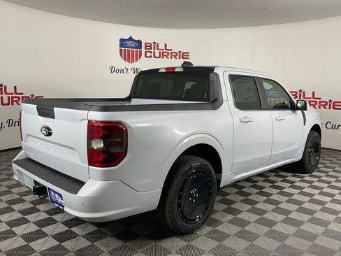 New 2026 Ford Maverick Lobo image 3