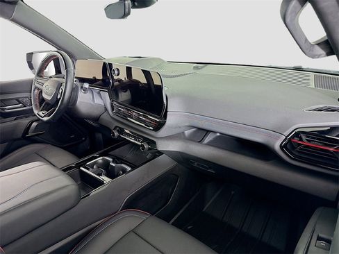 Used 2025 Chevrolet Silverado EV RST image 24