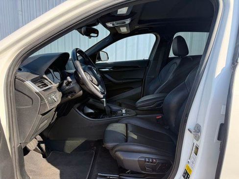Used 2019 BMW X2 xDrive28i w/ Convenience Package AWD/4WD image 3