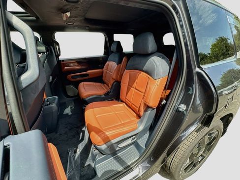 New 2027 Kia Telluride SX Prestige AWD/4WD image 26