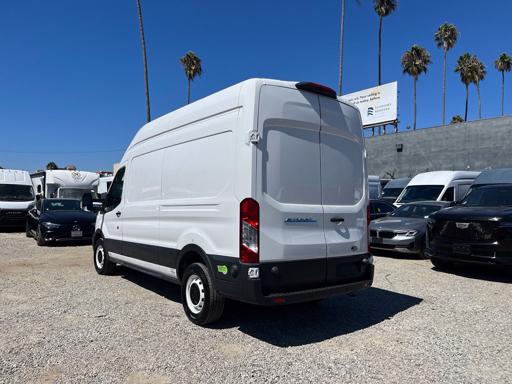 Used 2022 Ford E-Transit 148 High Roof w/ Load Area Protection Package RWD image 7