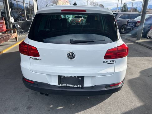 Used 2013 Volkswagen Tiguan S image 4