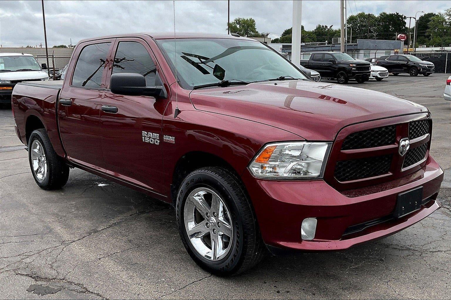 Used 2018 RAM 1500 Express w/ Express Value Package AWD/4WD image 29