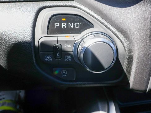 New 2026 RAM 1500 Express AWD/4WD image 23