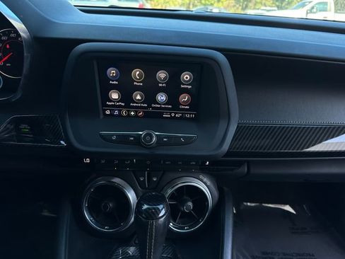 Used 2021 Chevrolet Camaro LT w/ RS Package image 16
