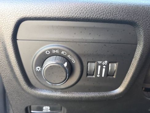Used 2024 Jeep Grand Cherokee L Laredo AWD/4WD image 12
