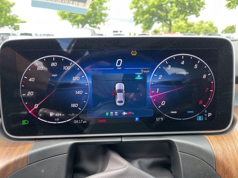 Used 2025 Mercedes-Benz C 300 Sedan image 6