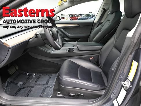 Used 2023 Tesla Model 3 Standard Range image 14