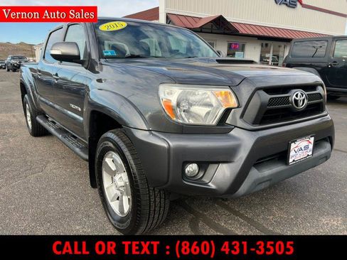 Used 2015 Toyota Tacoma 4x4 Double Cab w/ TRD Sport Package image 3